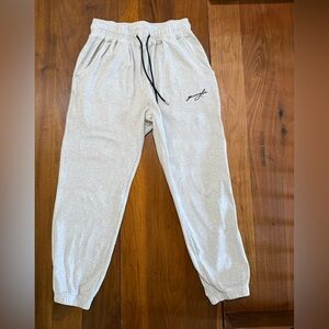 YoungLA Light Gray Men’s Jogger sweat pants Size Small 25x25